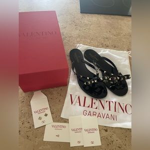 Valentino Rockstud flip flop sandals 37
